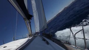 Yunanistan'da yelken. Yatçılık. Lüks cruise yat. (Hd)