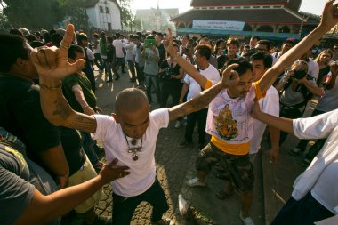 Tanımlanamayan katılımcı ana gün tören mümkün khong khuen