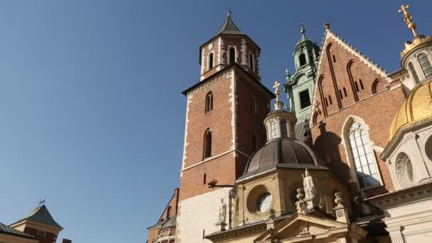 Королевский дворец в Вавеле в Кракове — стоковое видео