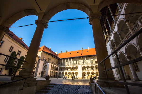 Kungliga slottet på wawel — Stockfoto