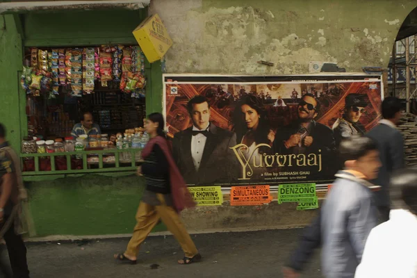 People in street in Gangtok — Stock Photo, Image