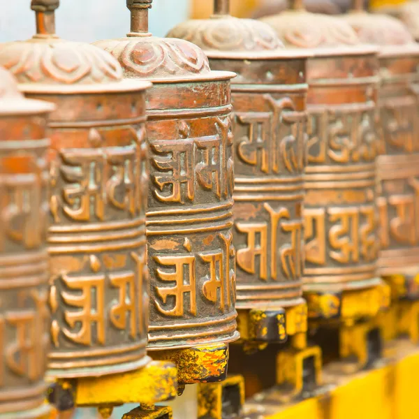 Tibetan Buddhist prayer wheels — Stock Photo, Image