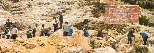 Isla del Sol, Bolivya 'daki köyünde kimliği belirsiz yerel Aymara halkı. — Stok fotoğraf