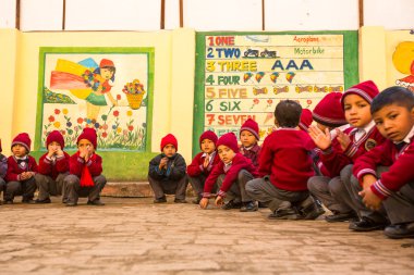 Öğrenciler ders sırasında