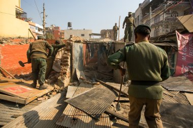 Nepal polis operasyon sırasında