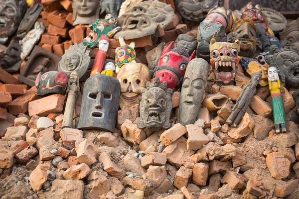 Maskers in straat aan durbar square, Nepal — Stockfoto