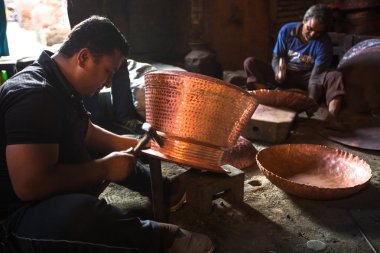 Nepal tinmans çalışma