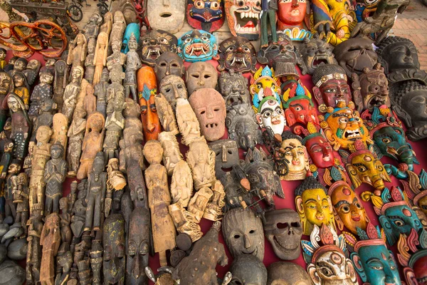 Niet-geïdentificeerde verkopers souvenirs bij durbar square, Nepal — Stockfoto