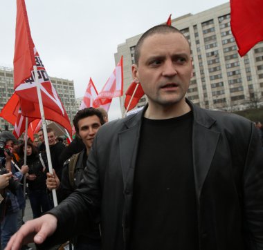 sol ön hareketinin lideri Sergey udaltsov