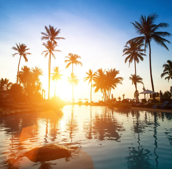 Sunset at beach — Stock Photo, Image