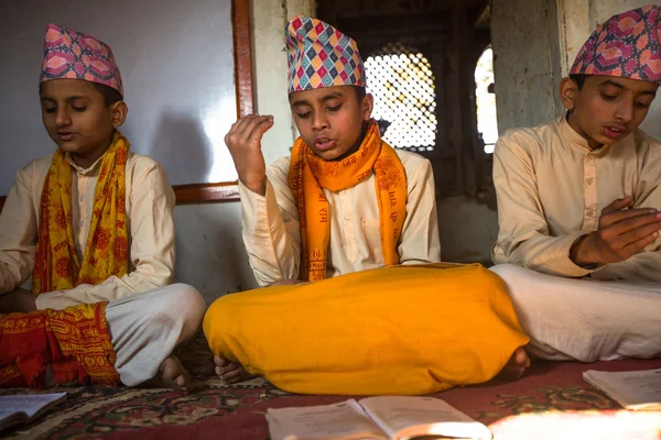 Nepal Okulu çocuklarda — Stok fotoğraf