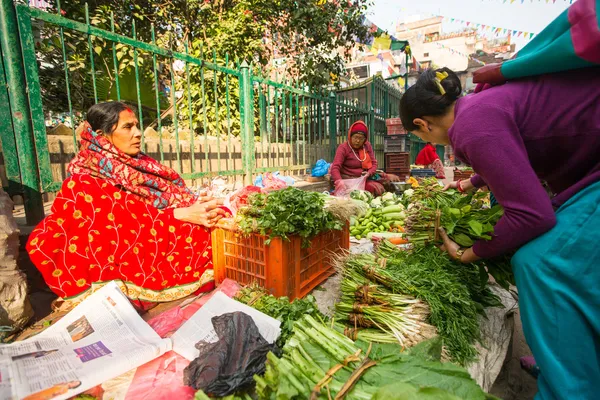 Pouliční prodejce v Káthmándú — Stock fotografie