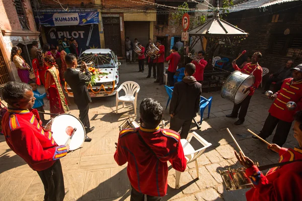 Músicos en la boda tradicional nepalí —  Fotos de Stock