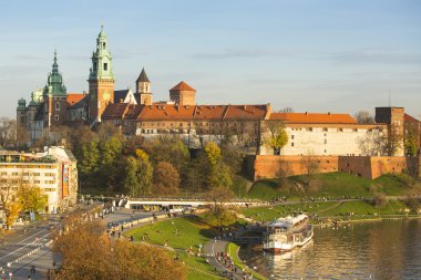 wawel royal castle park ile görünüm