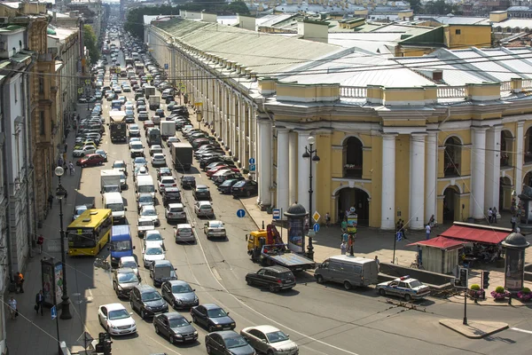 Cars stands in traffic. — Stock Photo, Image