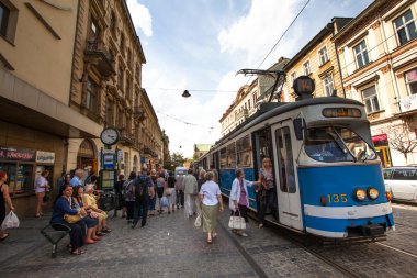 bir sokakta Krakow tarihi merkezi