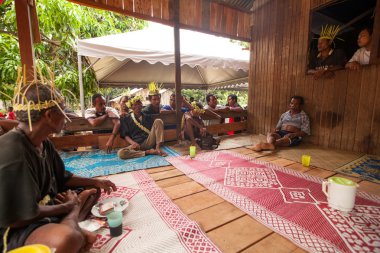kimliği belirsiz kişi orang aslı köyünde