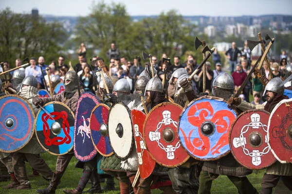 Niet-geïdentificeerde deelnemers van rekawka — Stockfoto