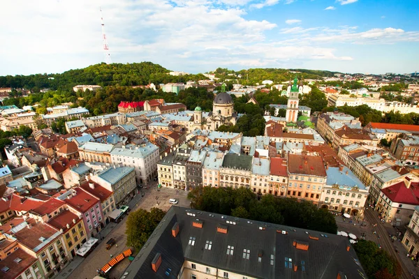 Lviv belediye binasının üst görünümden — Stok fotoğraf