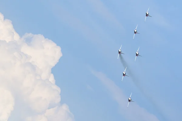 Aerobatic demonstration during the International Aerospace Exhibition ILA Berlin Air Show-2014 — Stock Photo, Image