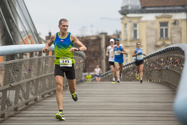 Unidentified participants during the annual Krakow international Marathon — Stock Photo, Image