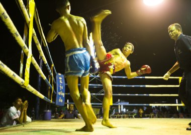 Tanımlanamayan muay Tay savaşçı rekabet