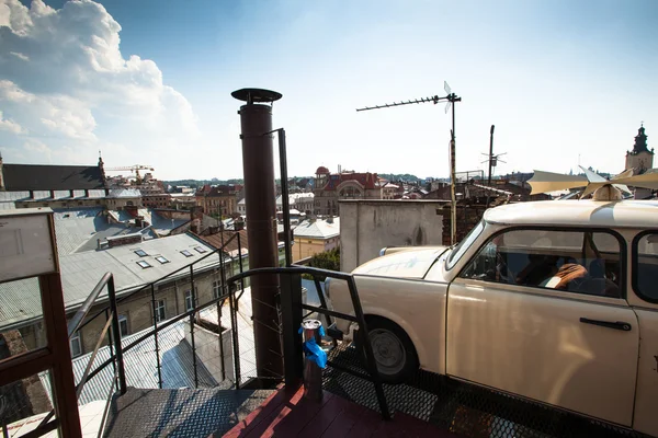 Vue sur la ville depuis le toit bâtiment historique Maison des Légendes — Photo