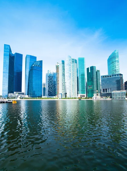 Skyline of Singapore business district Marina Bay — Stock Photo, Image