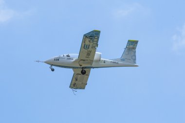 prototip elektrikli uçak airbus e-fan gösteri