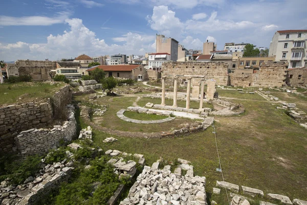 Ruinas en Atenas en el centro de la ciudad — Foto de Stock