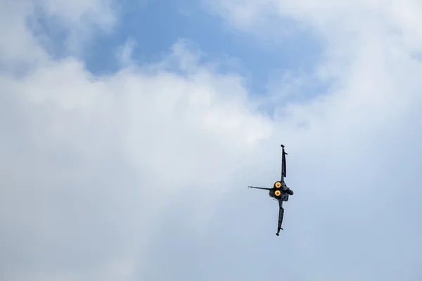 Multirole twin-engine fighter Eurofighter Typhoon demonstration — Stock Photo, Image