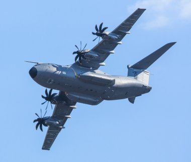 uçak airbus a400m