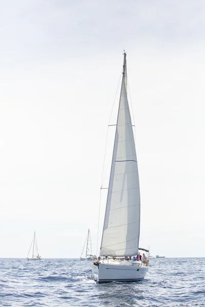 Veleiros em regata à vela "11th Ellada 2014 " — Fotografia de Stock