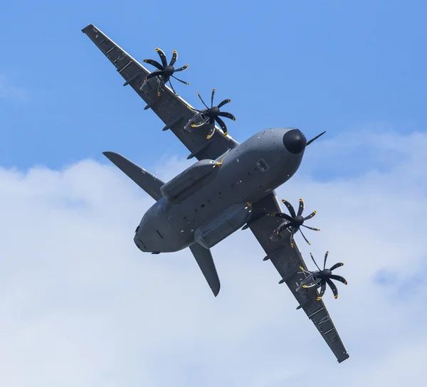 Vliegtuig airbus a400m — Stockfoto