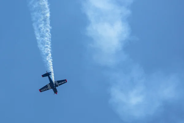 Zweisitziges Kunstflugzeug — Stockfoto