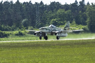 uçak messerschmitt me 262