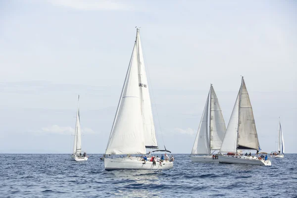 Barche a vela in regata "11esima Ellada 2014 — Foto Stock