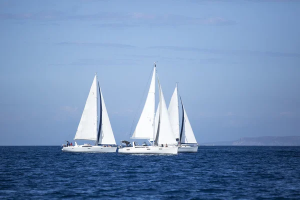 Zeilboten in zeilregatta "11e ellada 2014 — Stockfoto