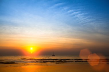 günbatımı okyanus