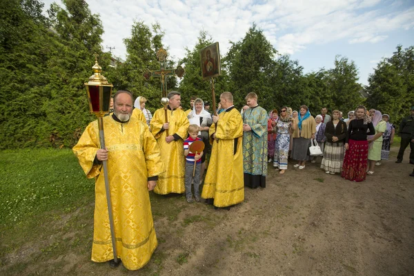 Православный крестный ход — стоковое фото