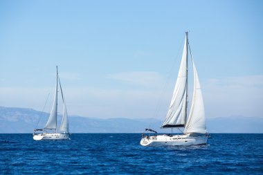 Yelkenli Yatlar