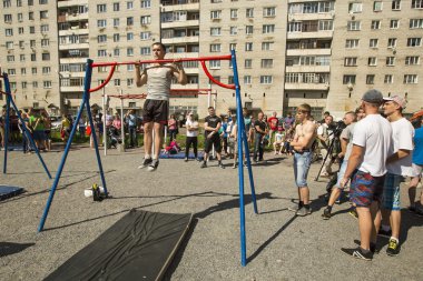 Katılımcılar sokak egzersiz yarışmaları