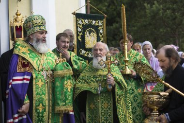 Rev anısına kutlamalar anthony dymsky