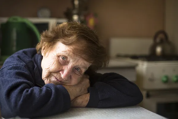 Portrait of elderly woman — Stock Photo, Image