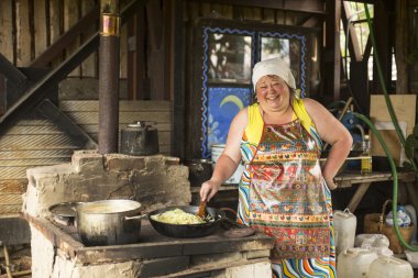 Halk Festivali Ivan-çay sırasında katılımcılar
