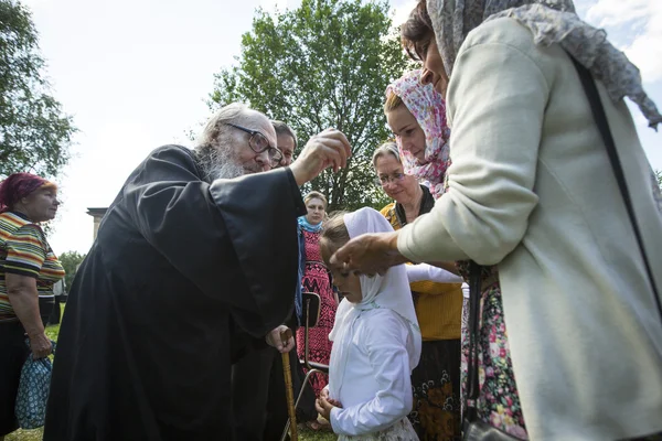 Feestelijkheden ter herdenking van de rev. anthony dymsky — Stockfoto