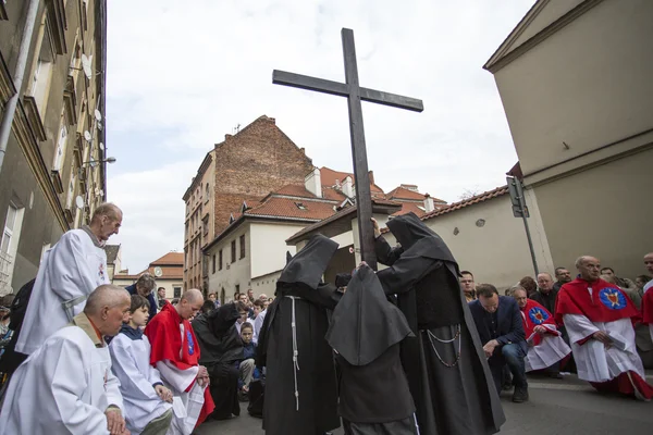 Way of the Cross on Good Friday in Krakow. — Stock Photo, Image