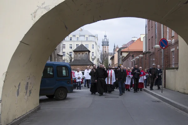 Chemin de Croix le Vendredi Saint à Cracovie . — Photo