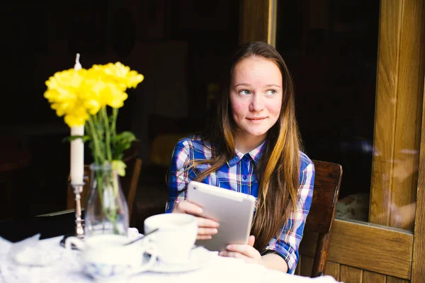 Girl Tablet Summer Cafe Royalty Free Stock Photos