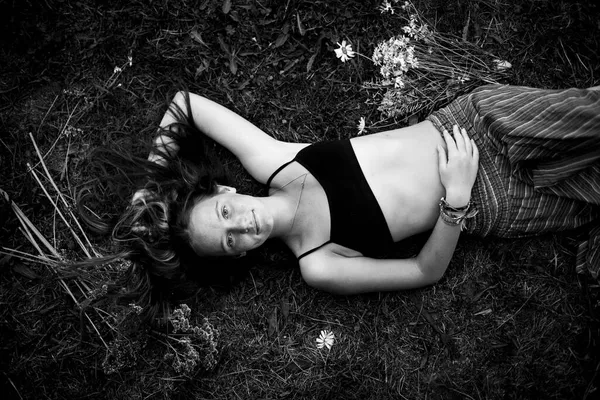 Lovely Young Girl Lying Autumn Ground Black White Photo — Stock Photo, Image